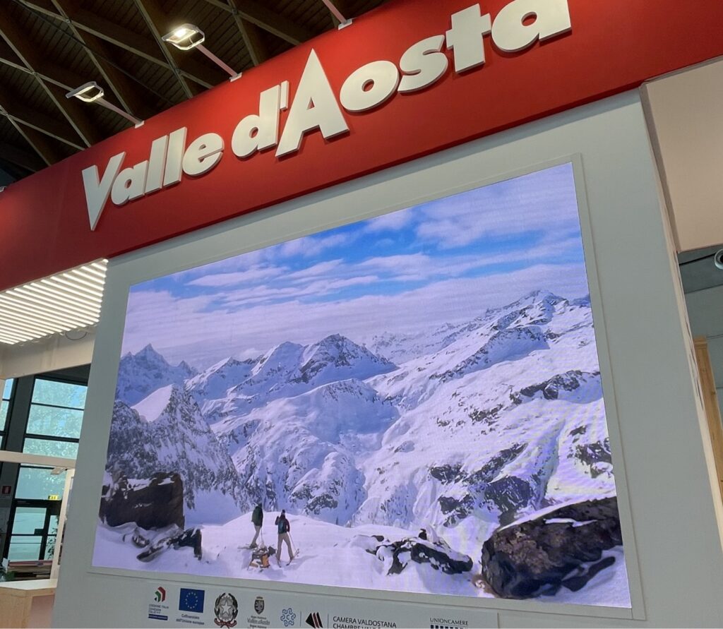 pixel-pitch Rispettare l’Aspect Ratio e la Risoluzione del Ledwall (Pixel Map) è fondamentale. Questi accorgimenti sono in assoluto i più importanti per ottenere la migliore qualità video dal vostro Ledwall